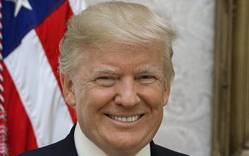 Official White House photo by Shealah Craighead
